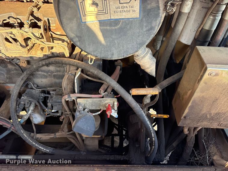 image for item ES8111 2016 Tigercat 250D log loader