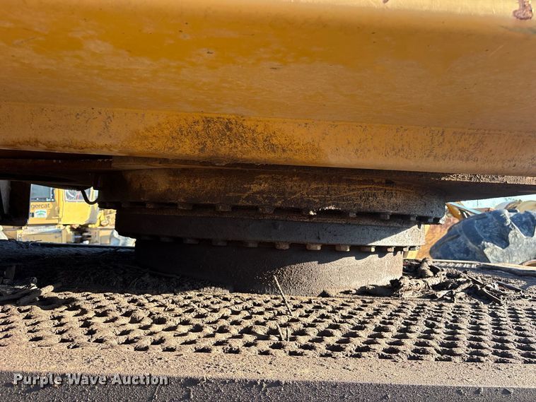 image for item ES8111 2016 Tigercat 250D log loader