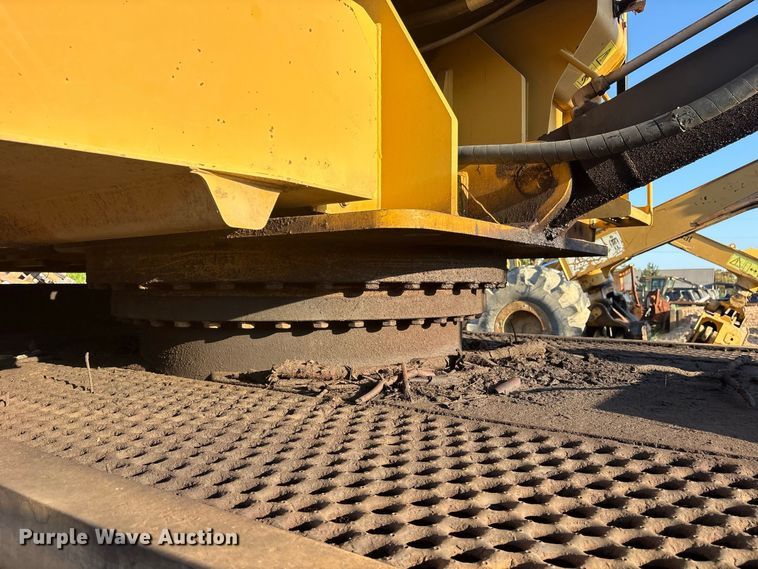 image for item ES8111 2016 Tigercat 250D log loader
