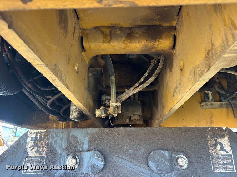 image for item ES8111 2016 Tigercat 250D log loader