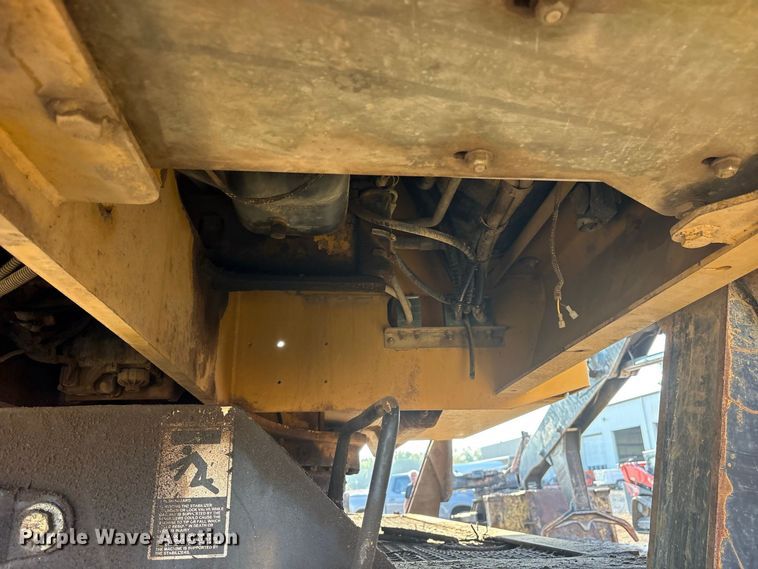 image for item ES8111 2016 Tigercat 250D log loader