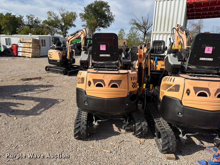image for item EU1533 2024 Erie Industries EM15 mini excavator