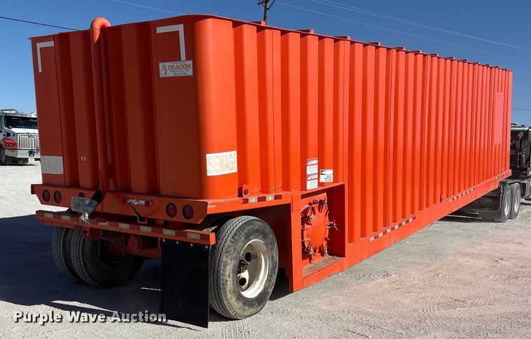 image for item EU4764 2011 Dragon frac tank trailer