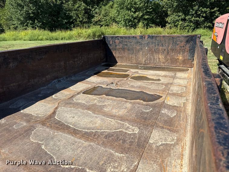 image for item EV6188 2015 PJ D7142 dump trailer