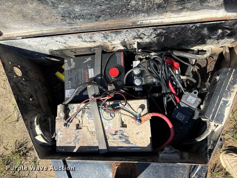 image for item EV6188 2015 PJ D7142 dump trailer