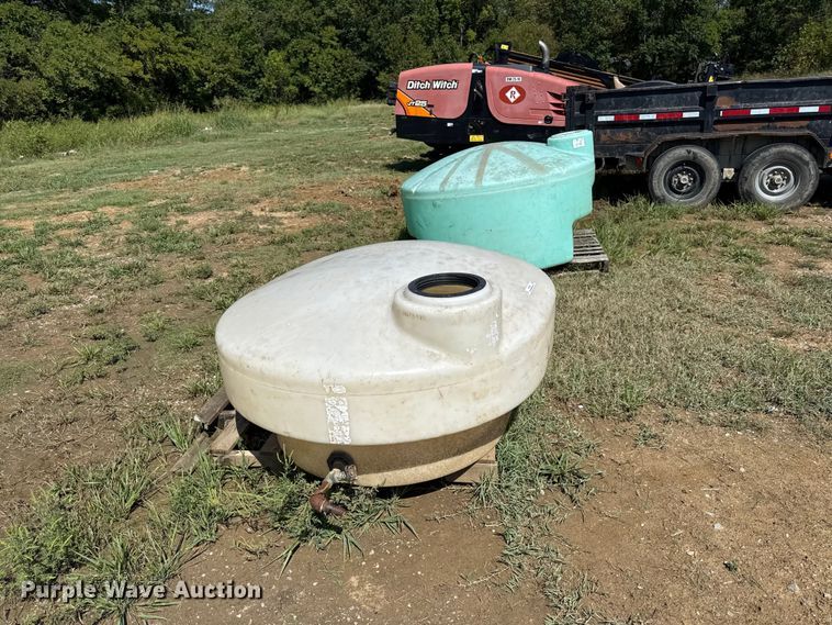 image for item EV6189 (4) poly tanks