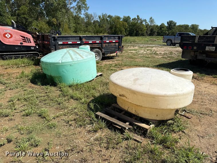 image for item EV6189 (4) poly tanks
