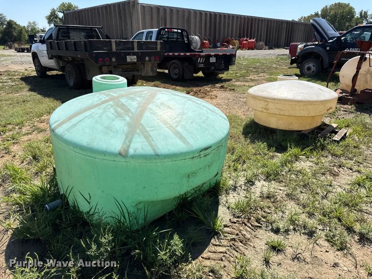image for item EV6189 (4) poly tanks