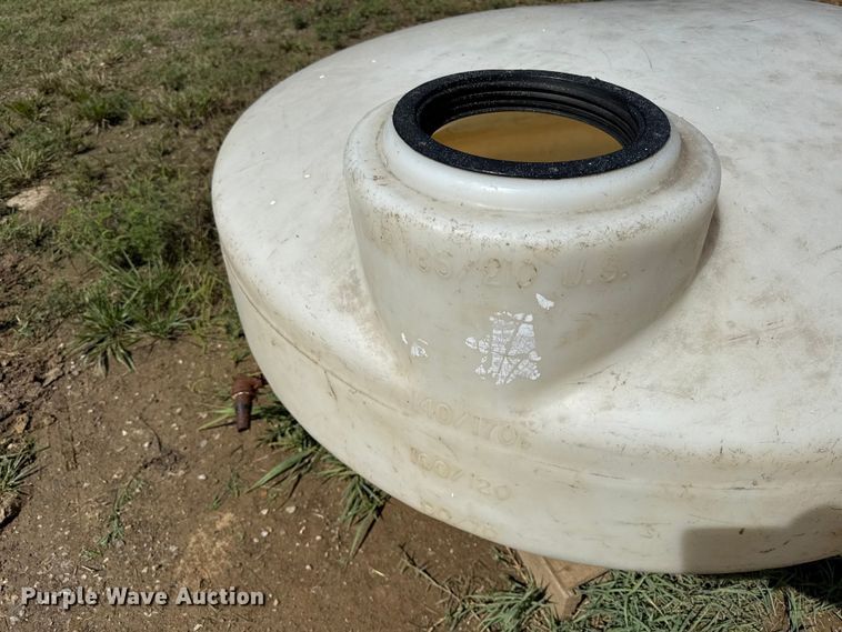 image for item EV6189 (4) poly tanks