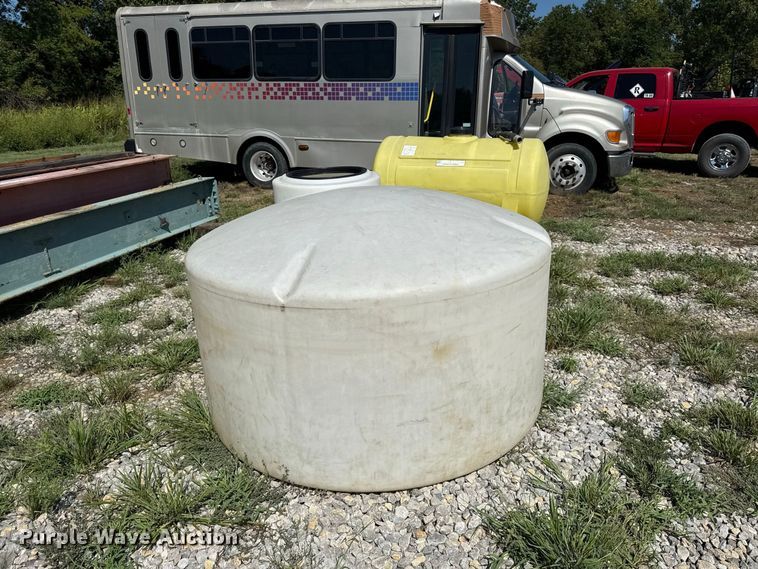 image for item EV6189 (4) poly tanks