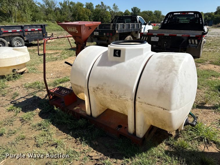 image for item EV6190 Ditch Witch MM5 fluid mixing tank