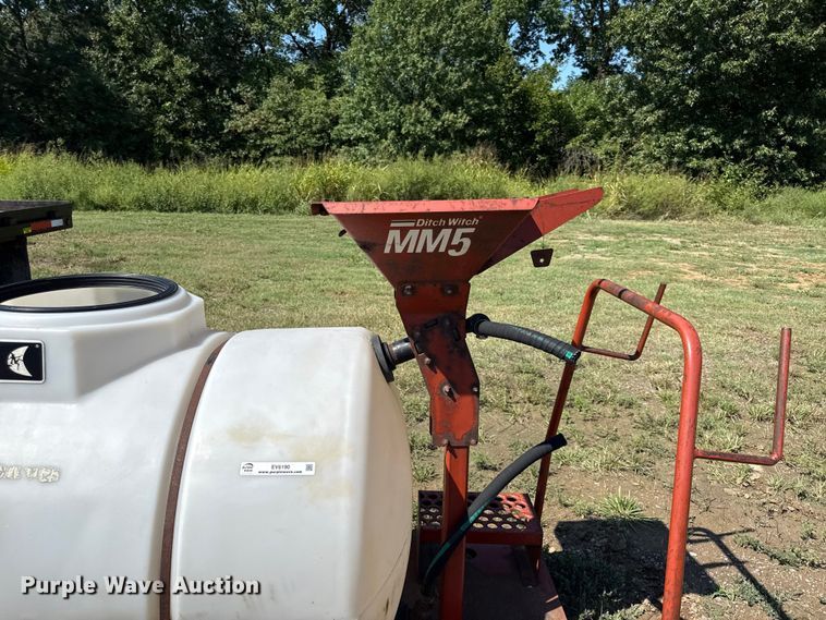 image for item EV6190 Ditch Witch MM5 fluid mixing tank