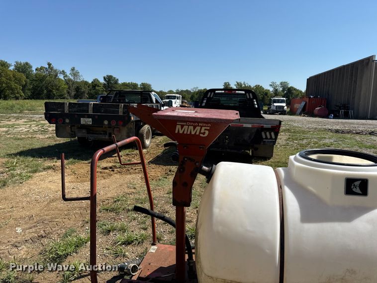 image for item EV6190 Ditch Witch MM5 fluid mixing tank
