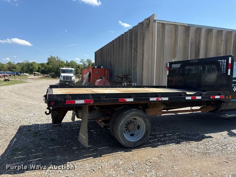 image for item EV6191 2011 Ford F550 Super Duty flatbed truck