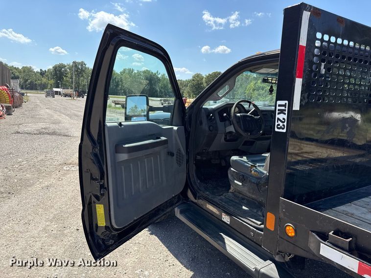 image for item EV6191 2011 Ford F550 Super Duty flatbed truck