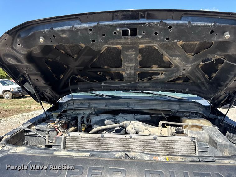 image for item EV6191 2011 Ford F550 Super Duty flatbed truck