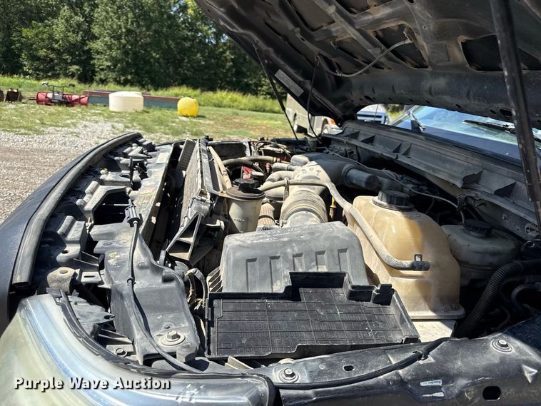 image for item EV6191 2011 Ford F550 Super Duty flatbed truck