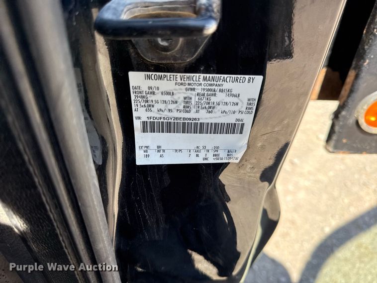 image for item EV6191 2011 Ford F550 Super Duty flatbed truck