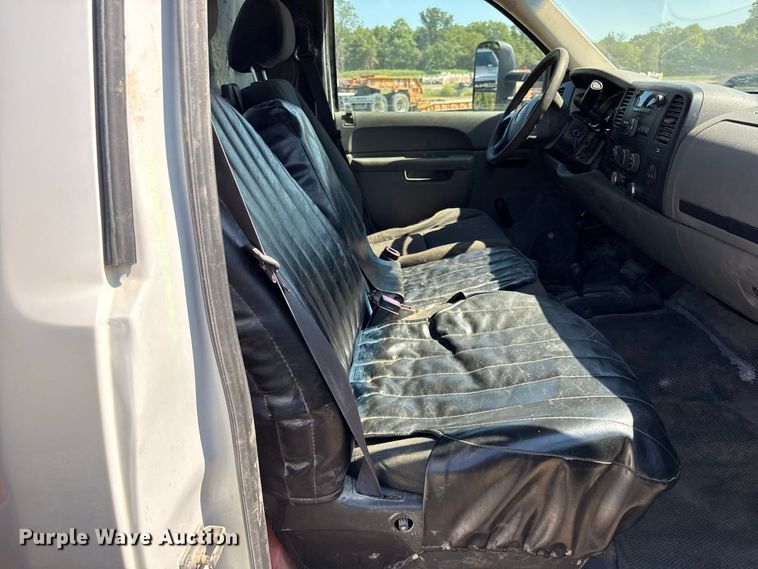 image for item EV6194 2014 GMC Sierra 3500HD dump flatbed pickup truck