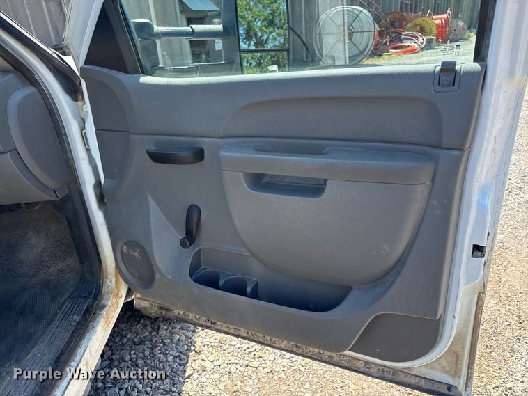 image for item EV6194 2014 GMC Sierra 3500HD dump flatbed pickup truck