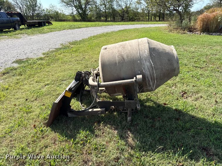 image for item EV6205 Skid steer cement mixer
