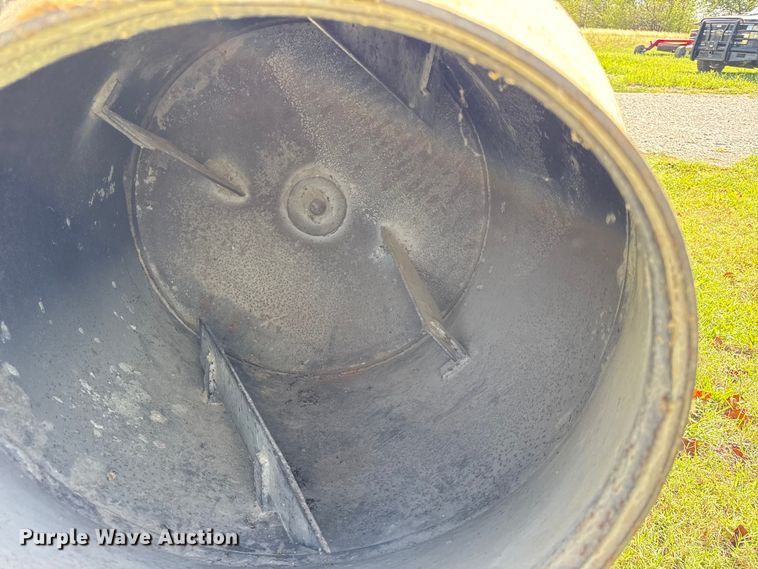 image for item EV6205 Skid steer cement mixer