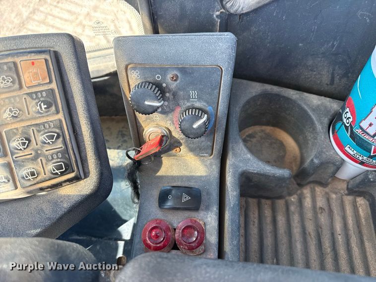 image for item EW4260 2007 John Deere 624J wheel loader