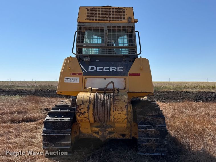 image for item EW4262 2005 John Deere 850J dozer