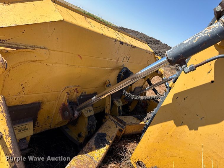 image for item EW4262 2005 John Deere 850J dozer