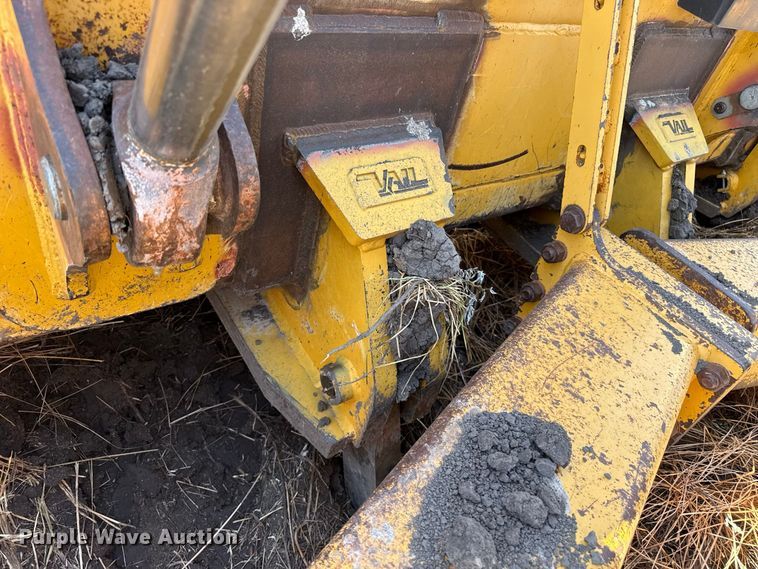 image for item EW4262 2005 John Deere 850J dozer