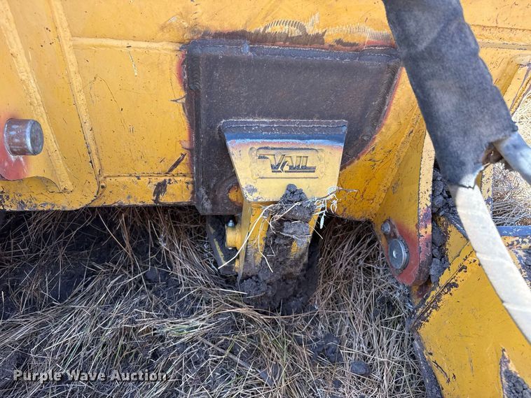 image for item EW4262 2005 John Deere 850J dozer