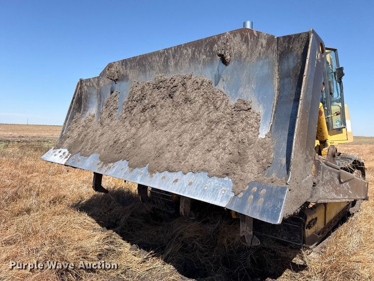 image for item EW4262 2005 John Deere 850J dozer