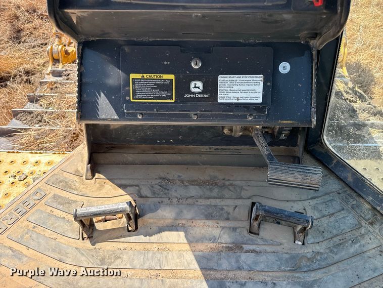 image for item EW4262 2005 John Deere 850J dozer