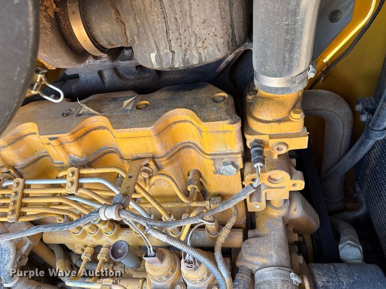 image for item EW4262 2005 John Deere 850J dozer