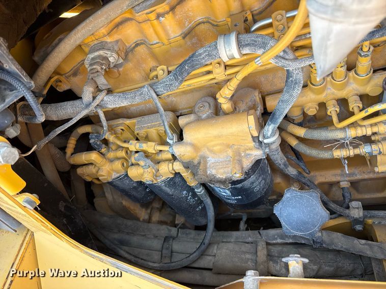 image for item EW4262 2005 John Deere 850J dozer