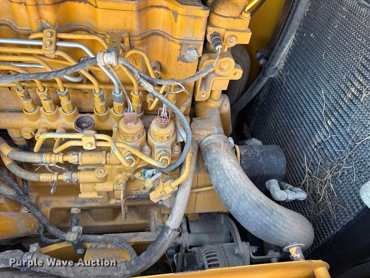 image for item EW4262 2005 John Deere 850J dozer