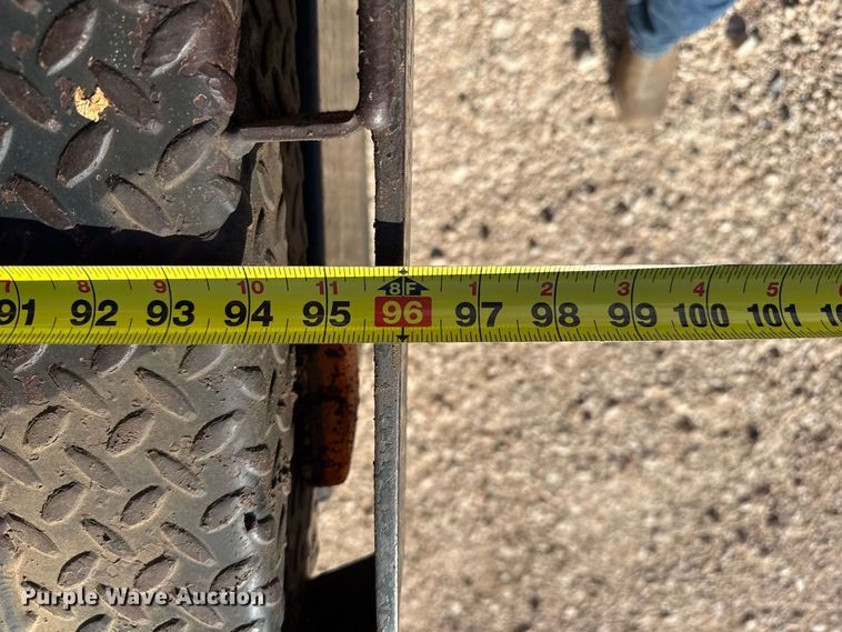 image for item EW4277 1999 Ford F550 well service truck