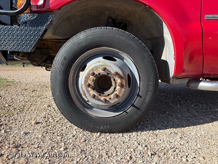 image for item EW4277 1999 Ford F550 well service truck