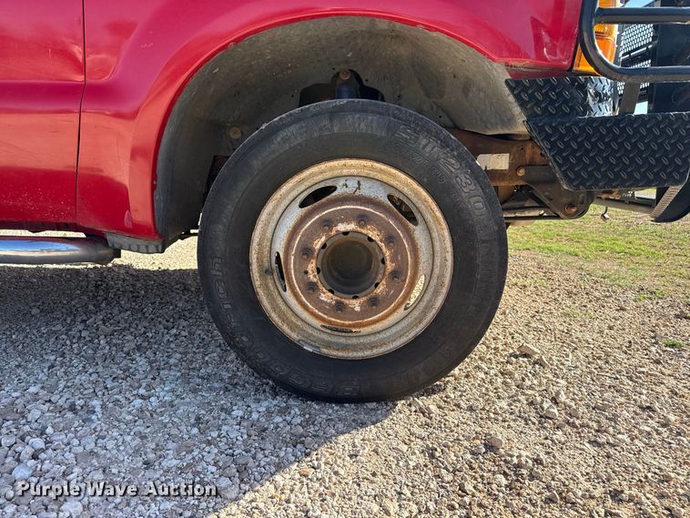 image for item EW4277 1999 Ford F550 well service truck