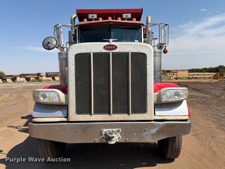 image for item EW8749 2011 Peterbilt 388 dump truck