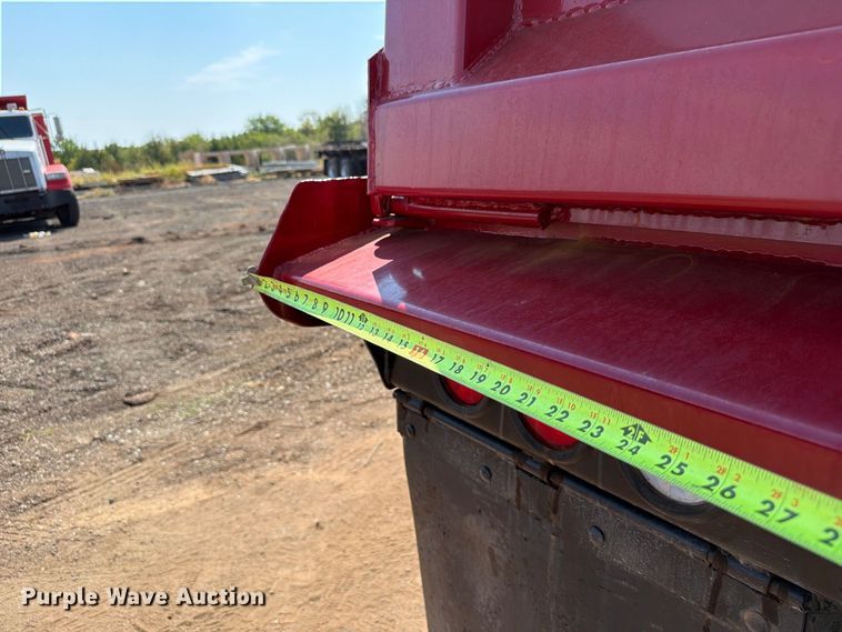 image for item EW8749 2011 Peterbilt 388 dump truck