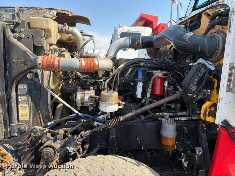 image for item EW8749 2011 Peterbilt 388 dump truck
