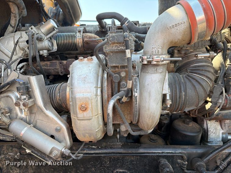 image for item EW8749 2011 Peterbilt 388 dump truck