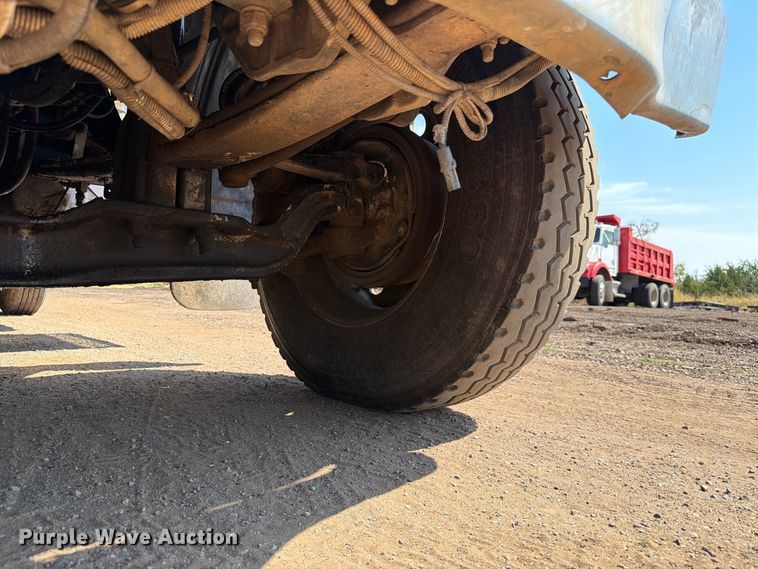 image for item EW8749 2011 Peterbilt 388 dump truck