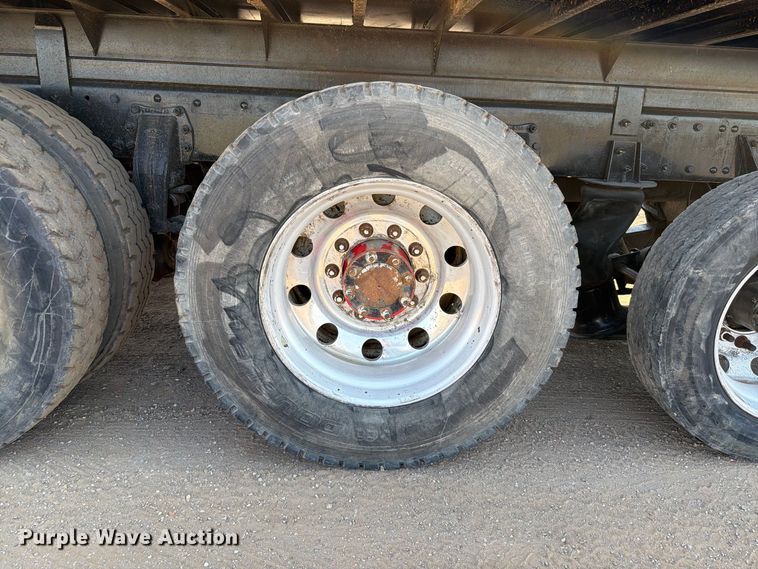 image for item EW8749 2011 Peterbilt 388 dump truck