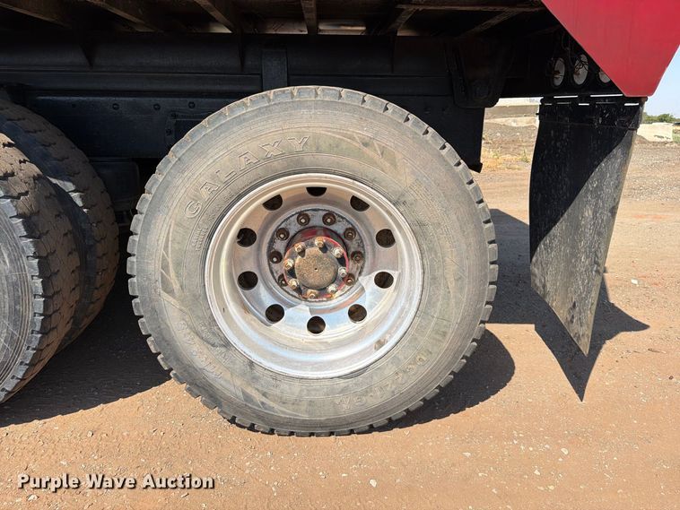 image for item EW8749 2011 Peterbilt 388 dump truck