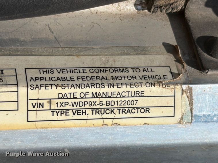 image for item EW8749 2011 Peterbilt 388 dump truck