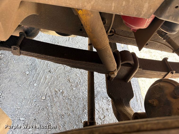 image for item EW8810 2001 International 4700 bucket truck