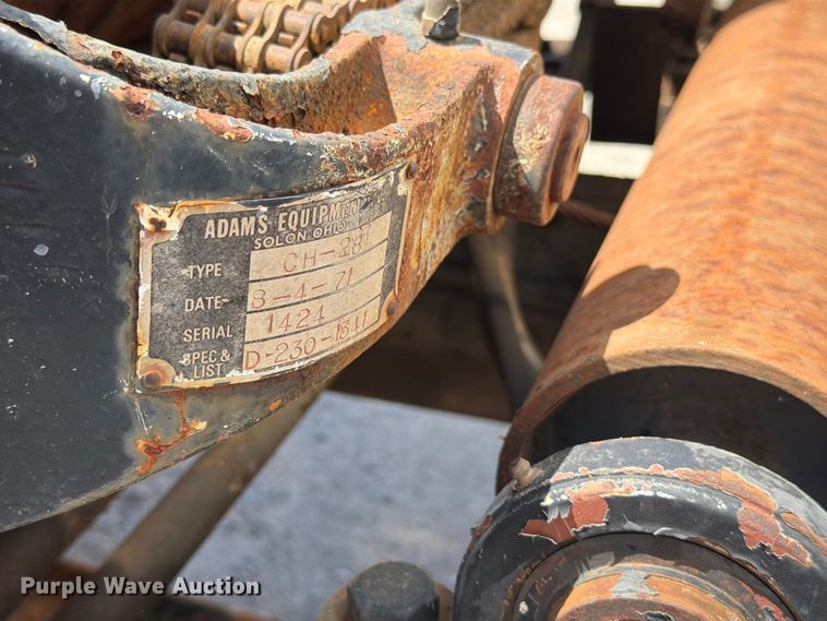 image for item EW8812 1991 International 4900 vacuum truck
