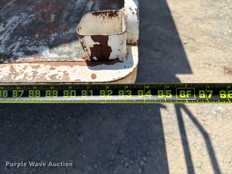 image for item EW8812 1991 International 4900 vacuum truck